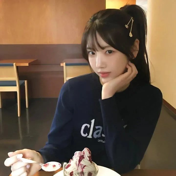 敦君与女朋友